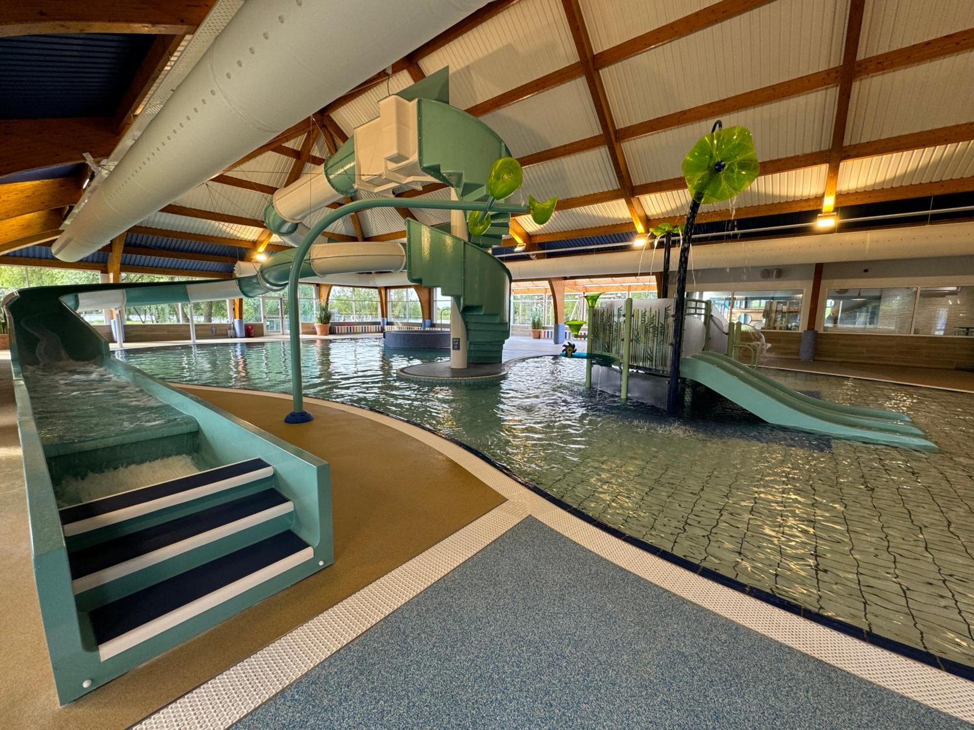 The Boat House, Hot Tub Lodge South Cerney Exteriér fotografie